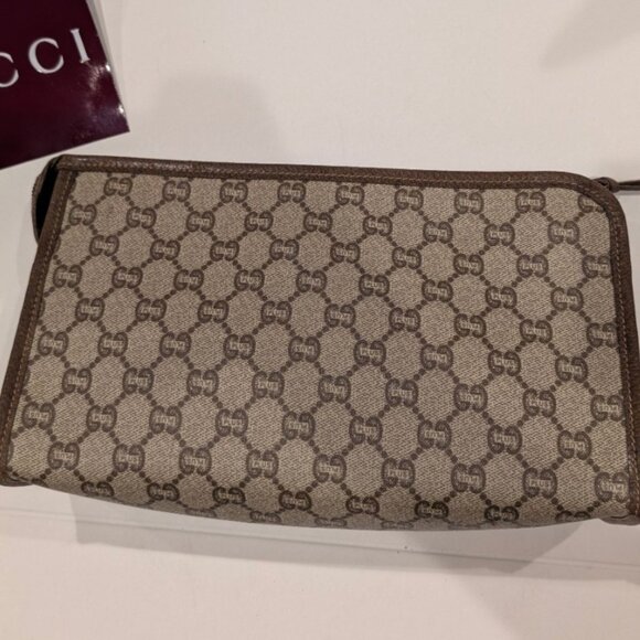 Gucci Supreme clutch - Picture 4 of 6